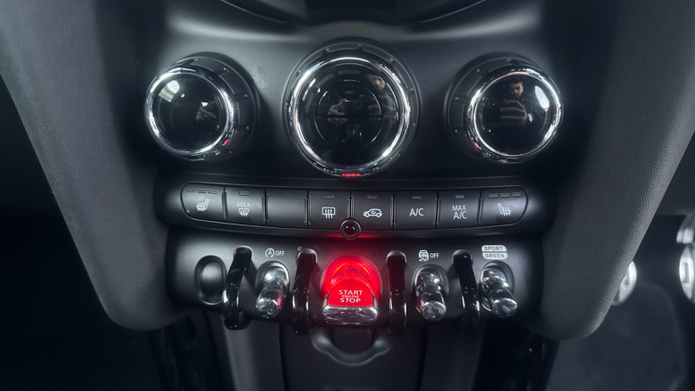 MINI Hatchback 1.5 Cooper Sport 3dr Petrol Hatchback